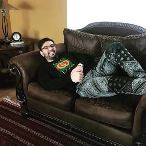 Meet your Posher, Najeb